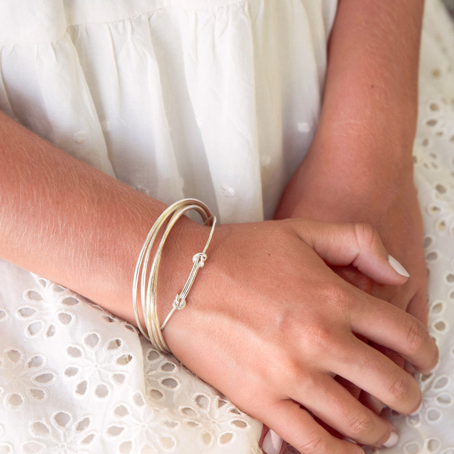 LOVE DOUBLE KNOT CUFF