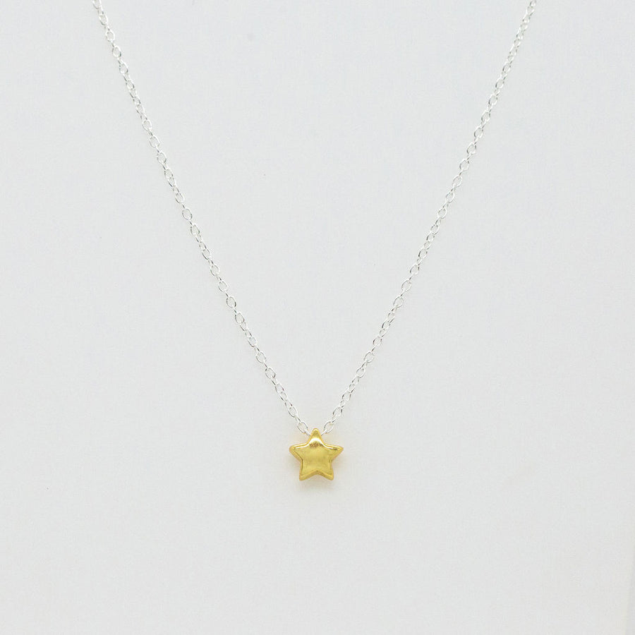 GOLD STAR NECKLACE