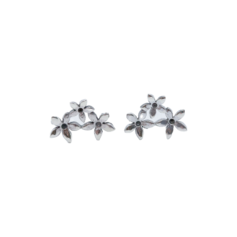 CLIMBING FLOWER STUDS