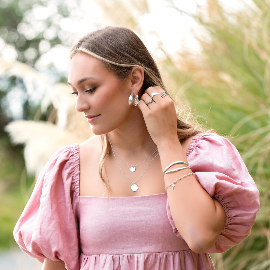 LAYERED CIRCLE PENDANT NECKLACE