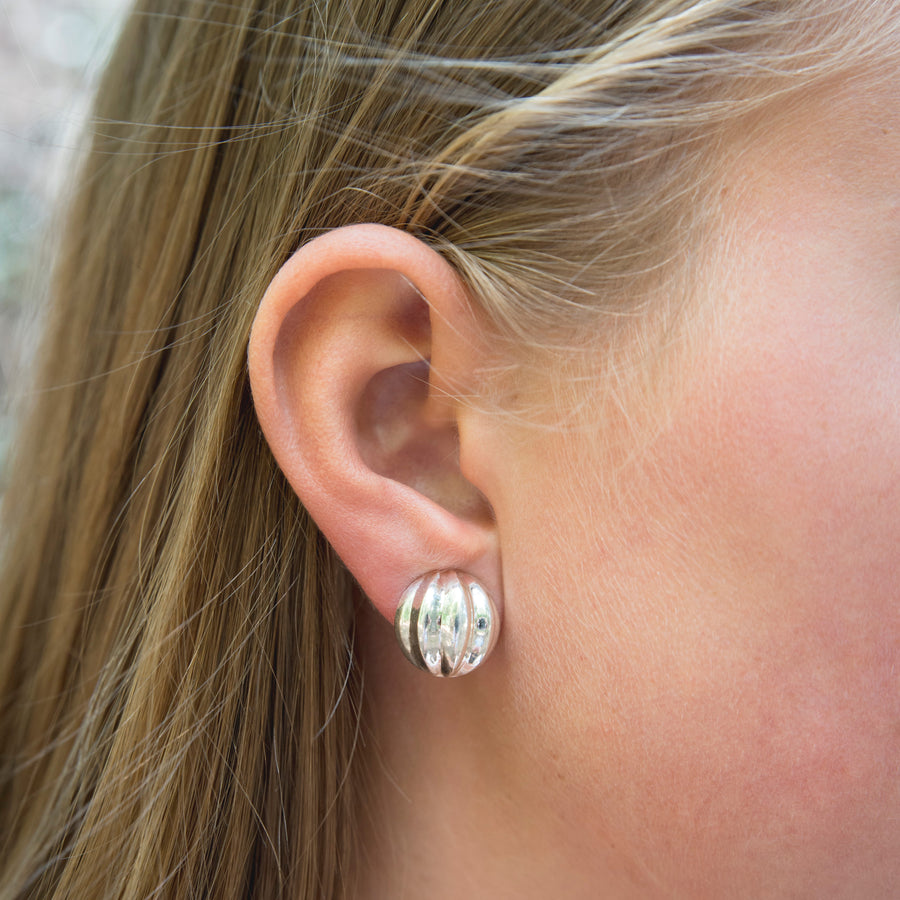 CLOVE CLIP-ONS